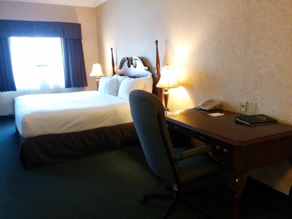 Days Inn By Wyndham Toronto East Lakeview Luaran gambar