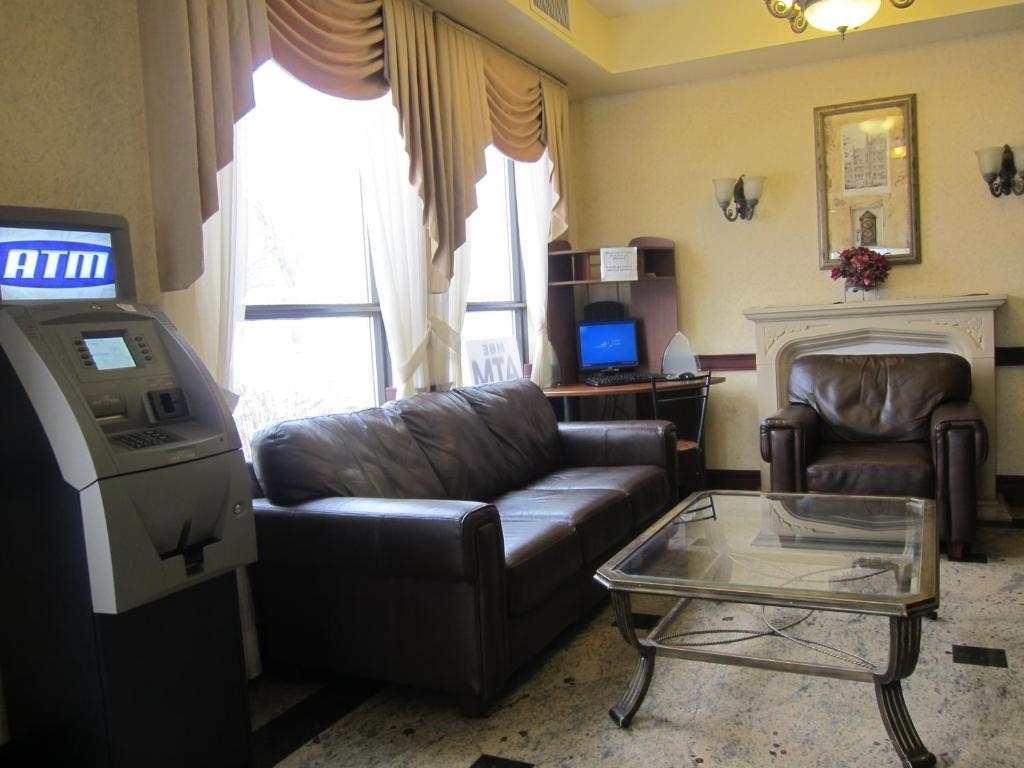 Days Inn By Wyndham Toronto East Lakeview Luaran gambar