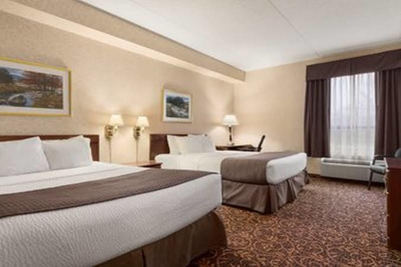 Days Inn By Wyndham Toronto East Lakeview Luaran gambar