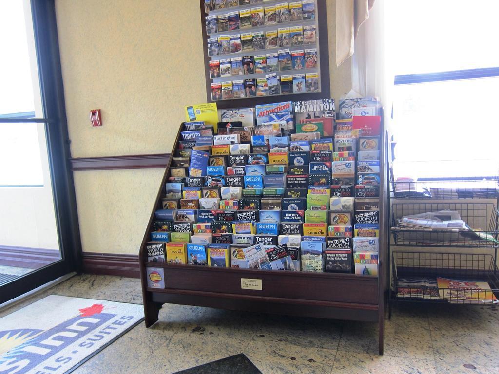 Days Inn By Wyndham Toronto East Lakeview Luaran gambar